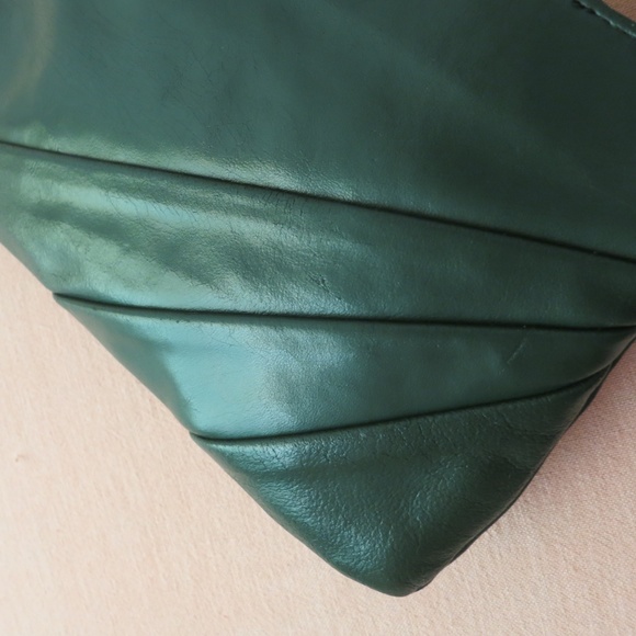 Vintage Emerald Leather Clutch - Picture 3 of 4